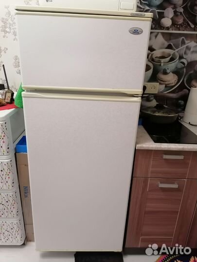 Холодильник бу маленький