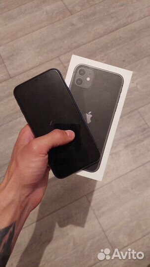 iPhone 11, 64 ГБ