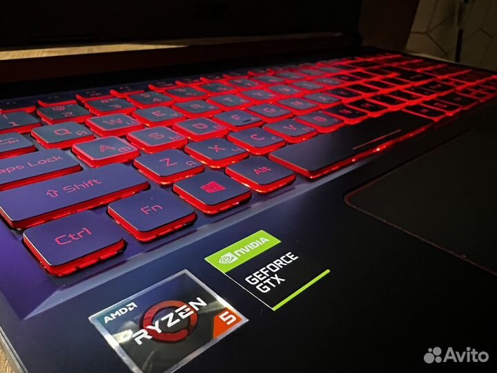 Игровой Acer Nitro Ryzen 5 3550H/ GTX1650/ 512SSD