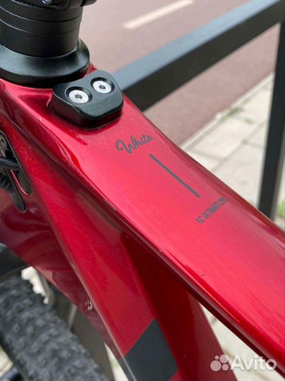 Карбоновый White XC 290 ultimate 2022