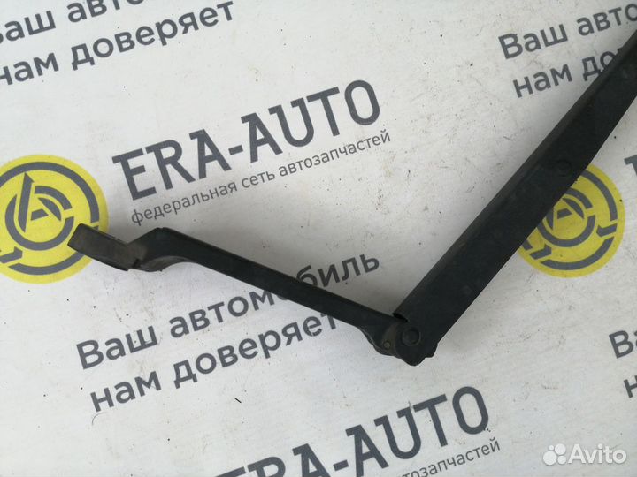 Поводок стеклоочистителя лев/прав Kia Sportage 2