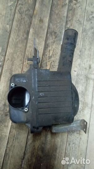 Корпус воздушного фильтра Шевроле Нива