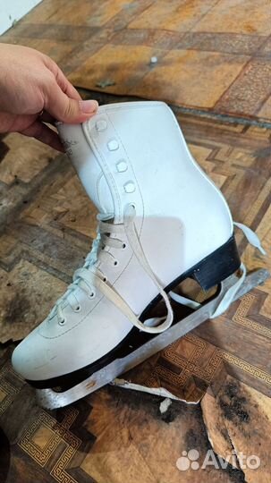 Коньки фигурные женские 41