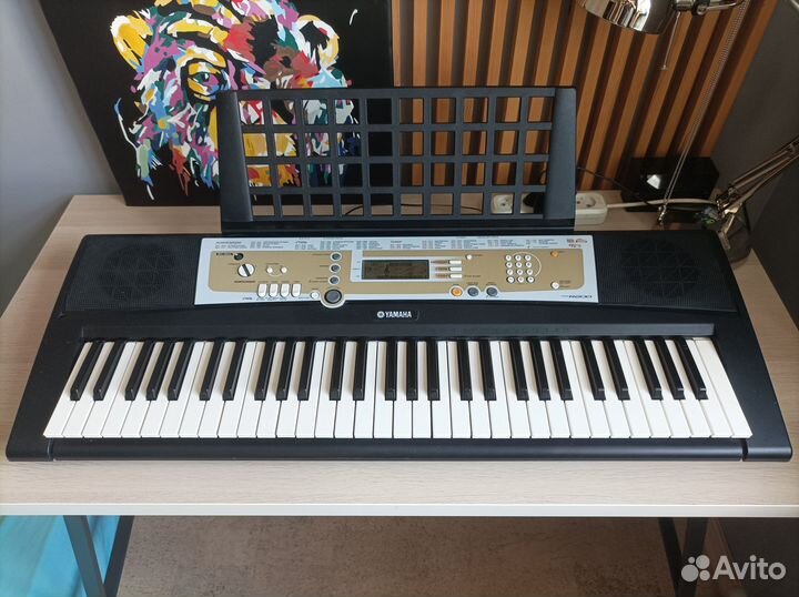 Синтезатор yamaha psr r200