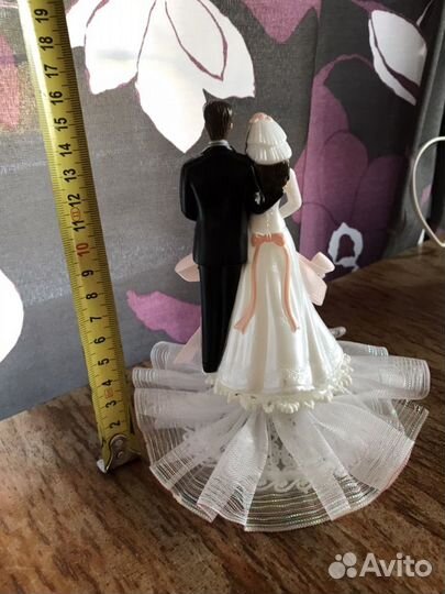Фигурка свадебная на торт