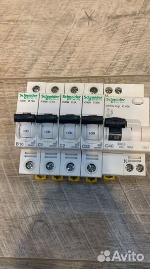 Шнайдер Legrand IEK