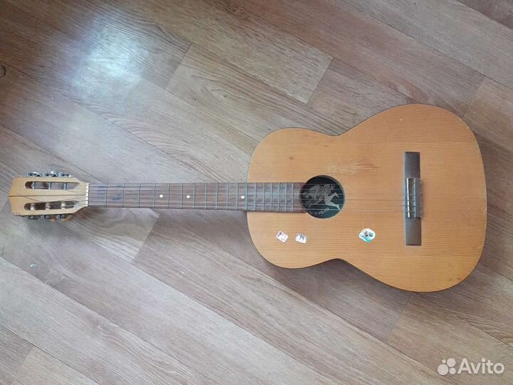 Гитара орфей пловдив