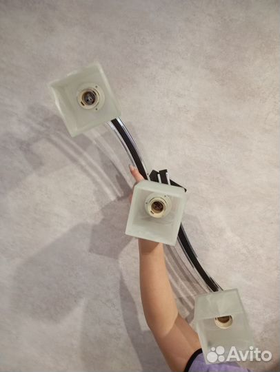 Люстра под 3 лампыэочки