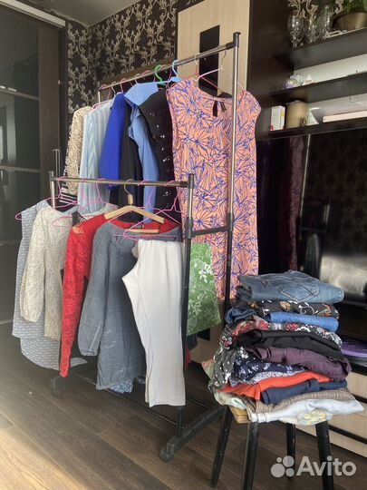 Два больших пакета вещей для девушки 44/46 р