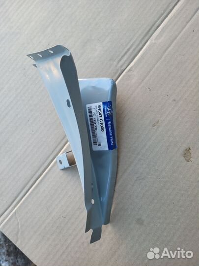 Кронштейн правого лонжерона hyundai Elantra