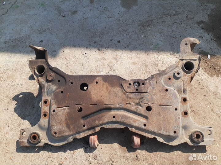 Mazda 3 BK подрамник