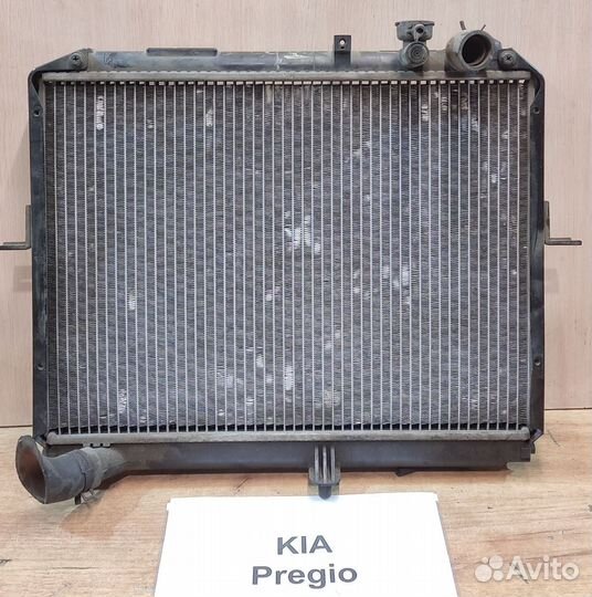 Радиатор основной 2.7л д. Kia Pregio, 2000г