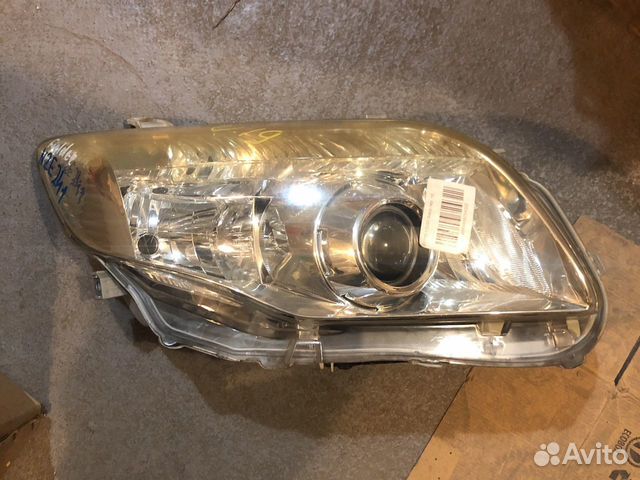 Фара правая Toyota Corolla Fielder/Axio