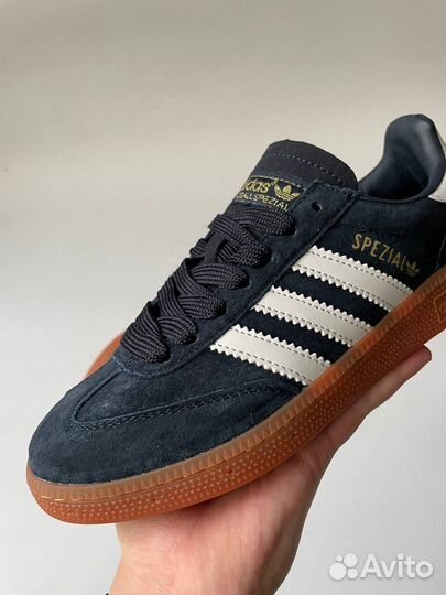 Adidas spezial