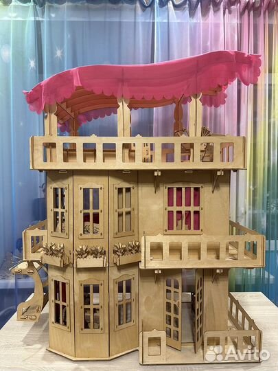 Домик кукольный с мебелью и машиной