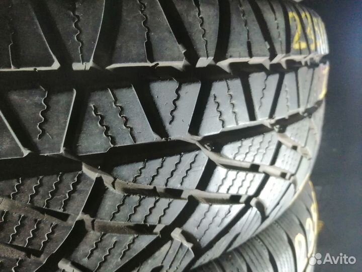 Michelin Latitude Cross 235/65 R17