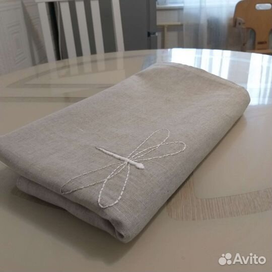 Скатерть льняная вышивка стрекозы