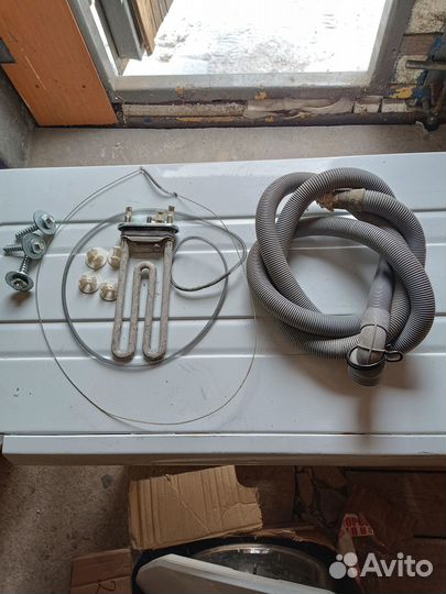 Стиральная машина Hotpoint Ariston arsl 109 на зап