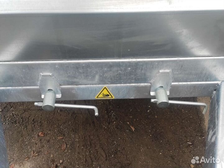 Прицеп Спутник 2513/37 Zn, без тента