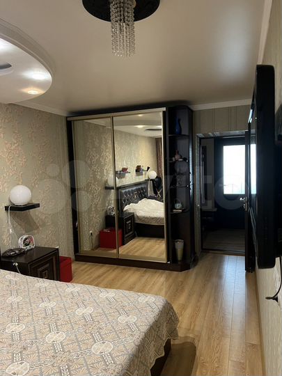 4-к. квартира, 93 м², 4/5 эт.