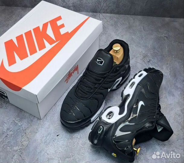 Кроссовки Nike Air Max Tn Plus