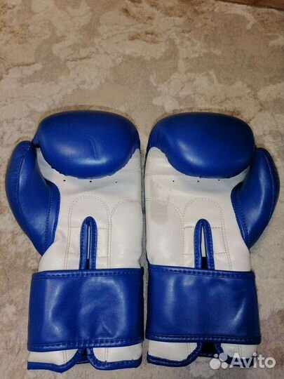 Боксерские перчатки 12 oz clinch