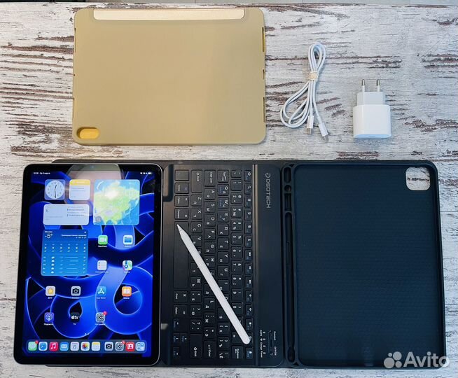 iPad Air 5 64Gb 2022 M1 (клавиатура + карандаш)