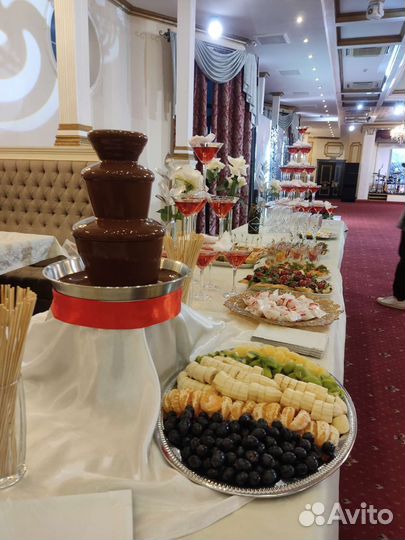 Фонтаны шоколадные. Фонтан для напитков