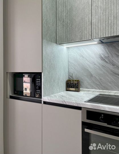 Современная стильная кухня