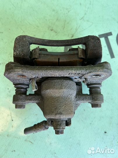 Суппорт задний правый kia ceed ed