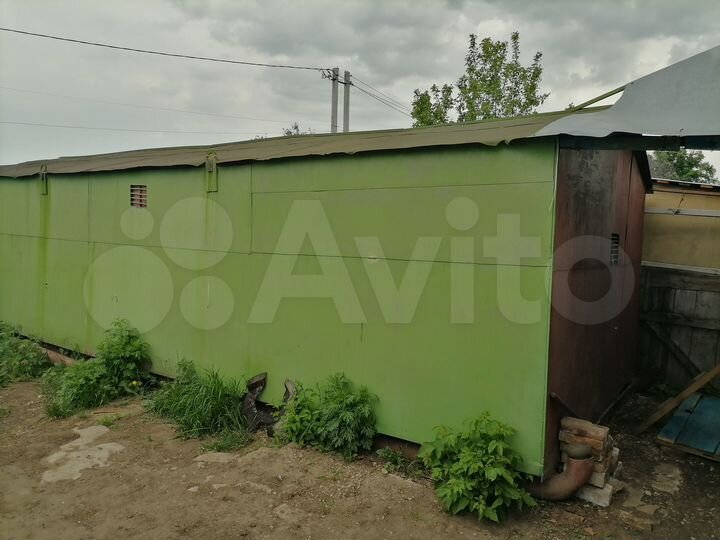 Гараж, > 30 м²
