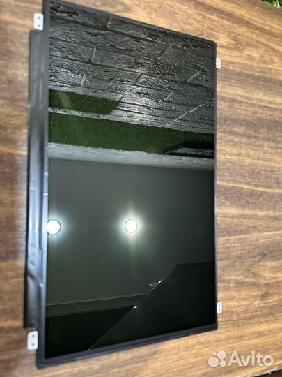 Матрица 15.6 slim 40 pin в идеале как новая