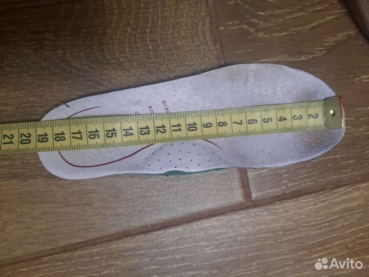 Кроссовки на девочку 29 размер