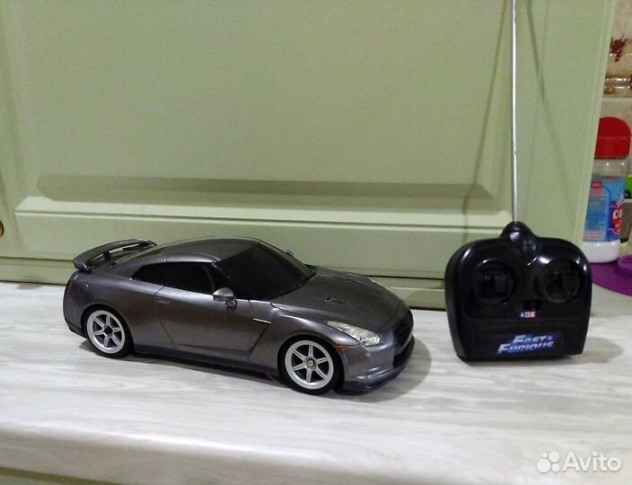 Nikko Радиоуправляемая модель Nissan GT-R