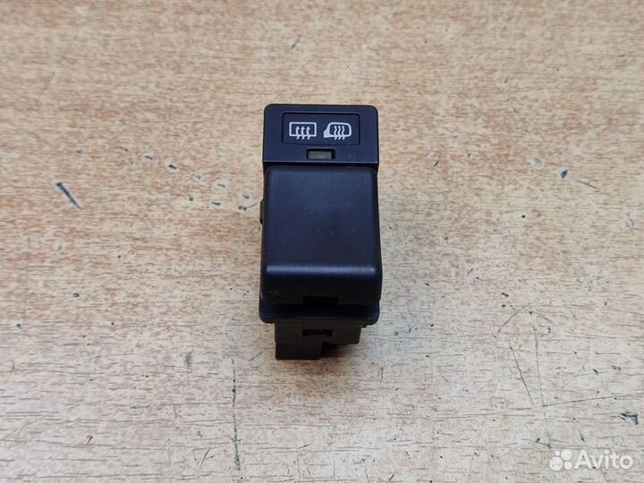 Кнопка обогрева заднего стекла и зеркал, Volvo 850