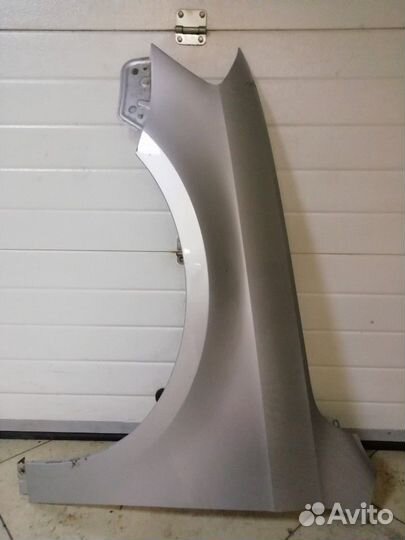 Крыло пер лев пассатб7