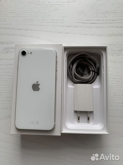 iPhone SE (2020), 64 ГБ