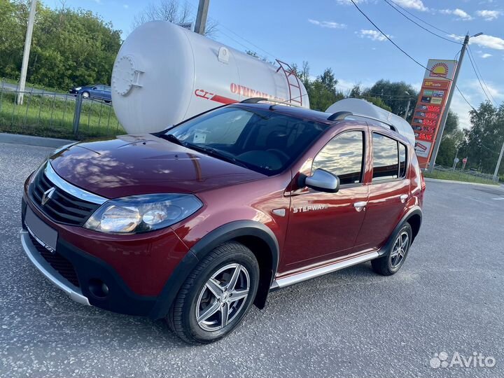 Renault Sandero Stepway 1.6 AT, 2012, 126 000 км