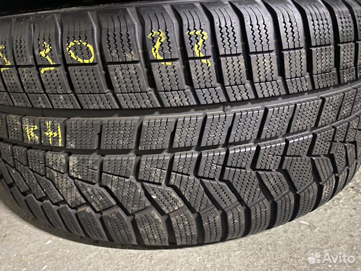 Hankook Winter I'Cept Evo2 W320A SUV 285/30 R22 101W