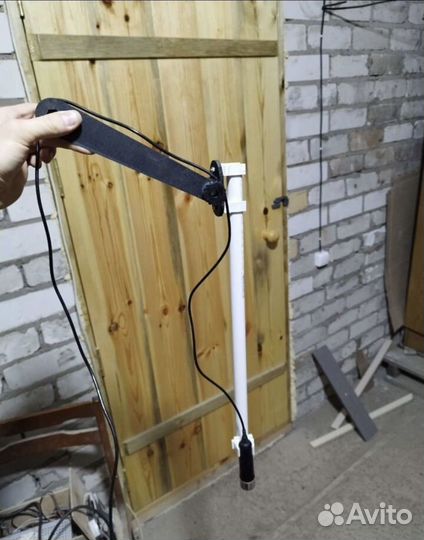 Крепление датчика эхолота