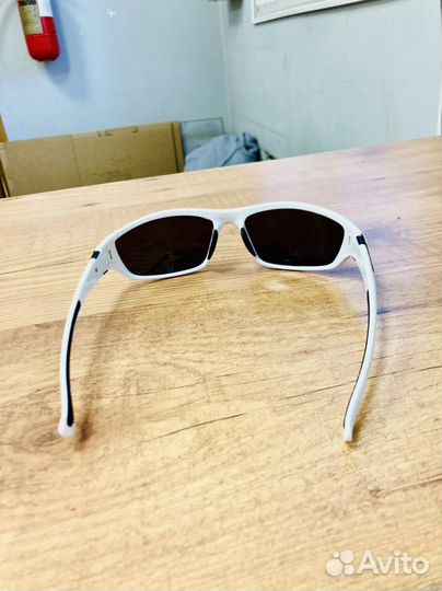 Поляризационные солнцезащитные очки белые