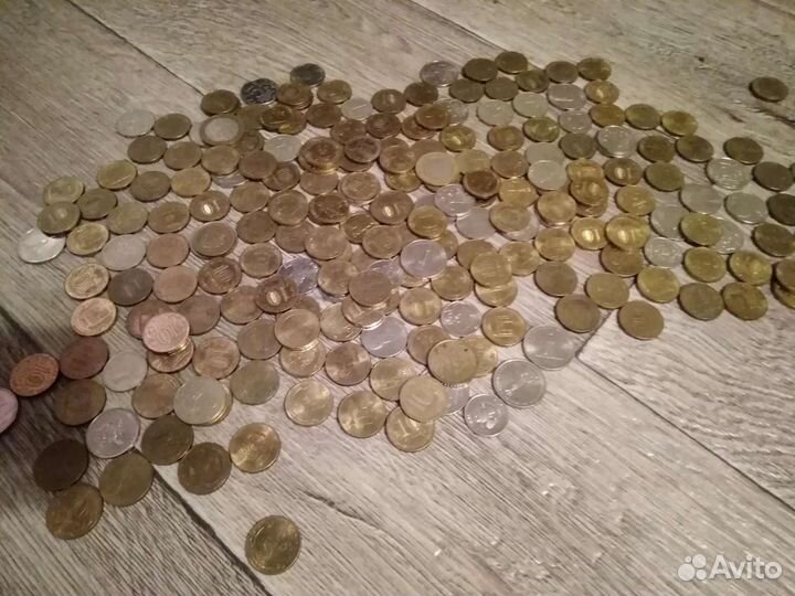 Продам монеты