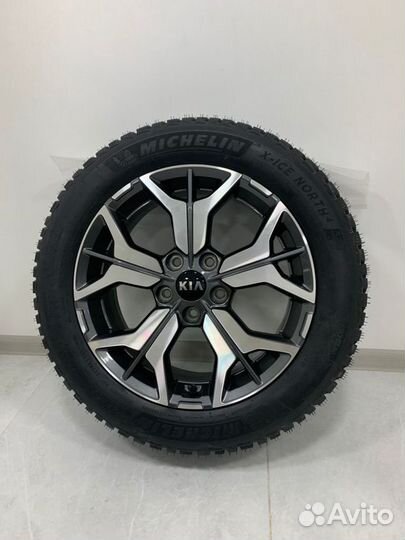 R17 Michelin X-Ice North 4 215/55, PCD 5x114.3 DIA 67.1