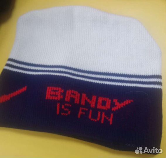 Шапка петушок Финляндия. 80-90 года Bandy is fun