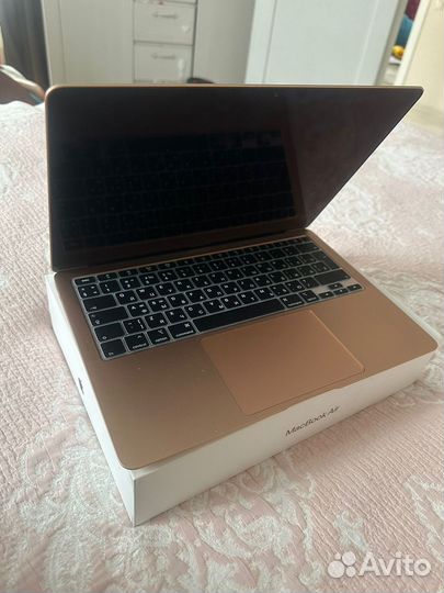 Apple MacBook Pro 13 2020 m1 8gb 256