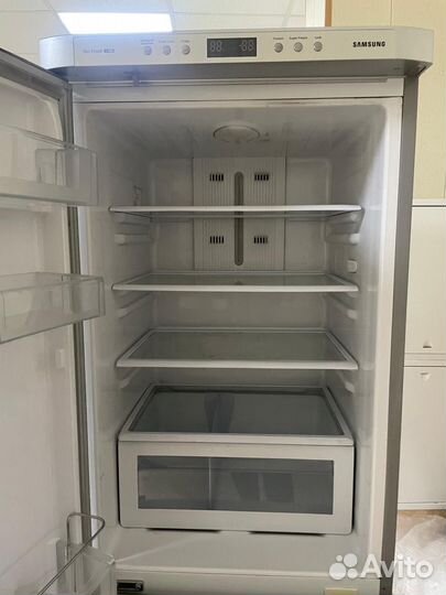 Холодильник бу Samsung