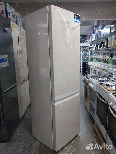 Холодильник новый