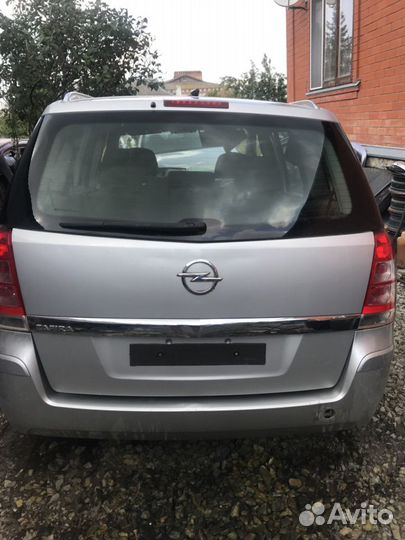 Крышка багажника на опель zafira