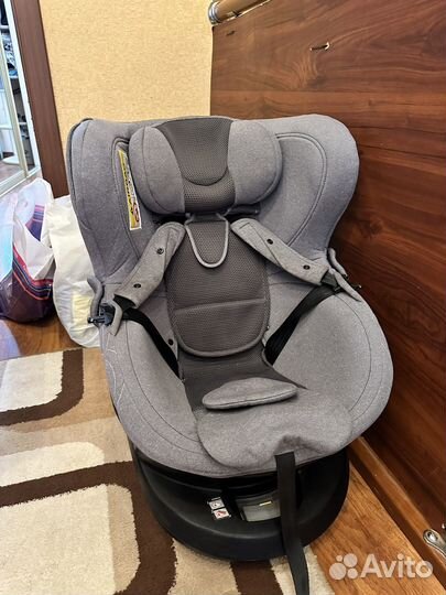 Детсоке автокресло от 0 до 4
