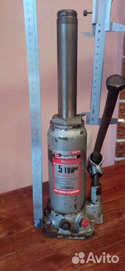 Домкрат гидравлический